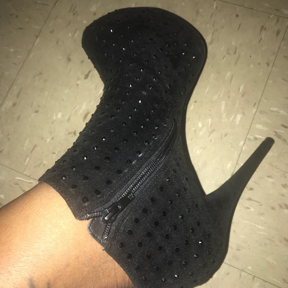 Black sparkle heels